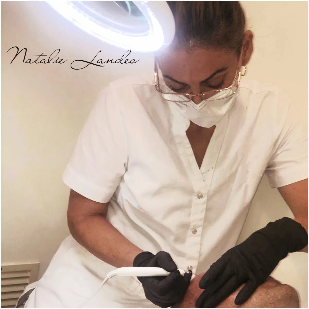 Natalie landes מרכז הדרכה לקוסמטיקאיות | רופאי עור | קליניקה לשיקום והצערת העור, תמונה 4