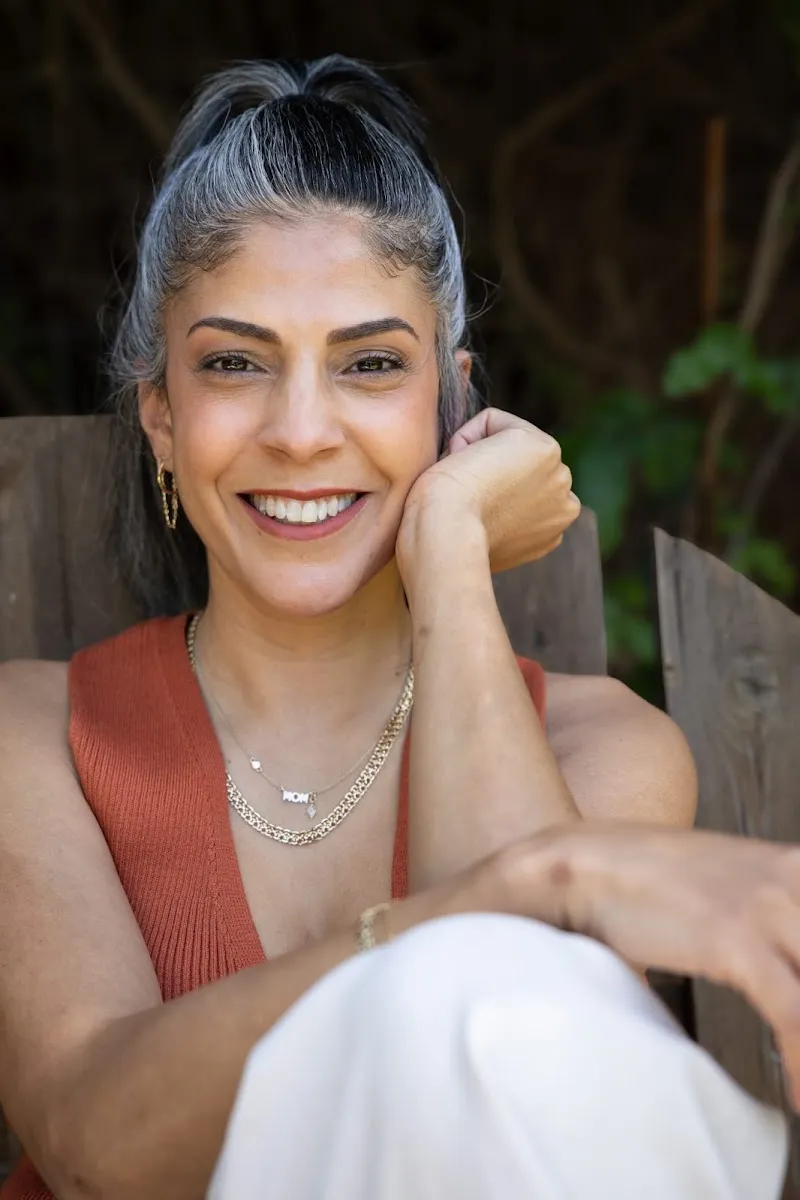 Renée Cosmetics, תל אביב–יפו, תמונה 2
