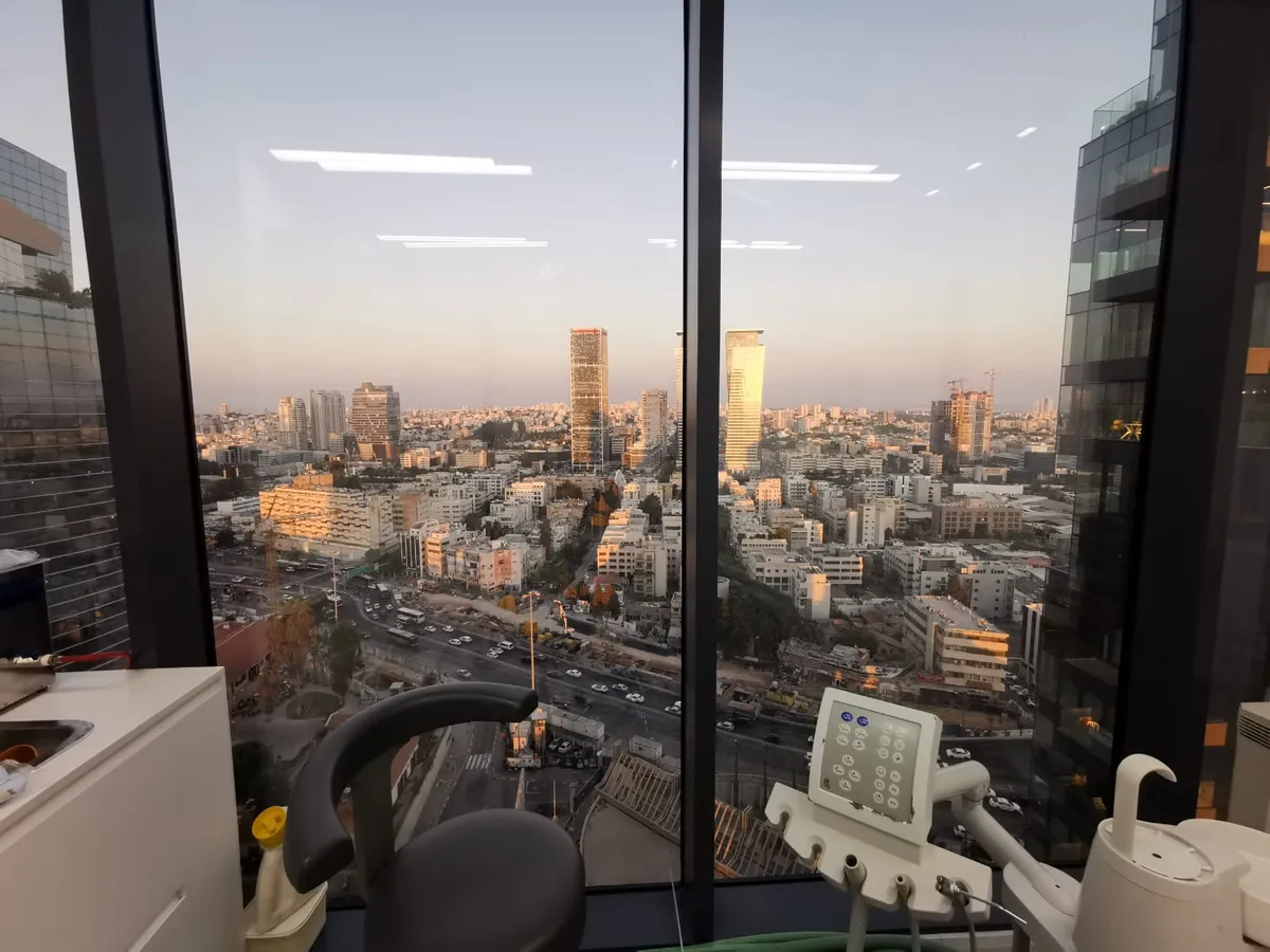 ד״ר הימל רפאל: תמונה 3