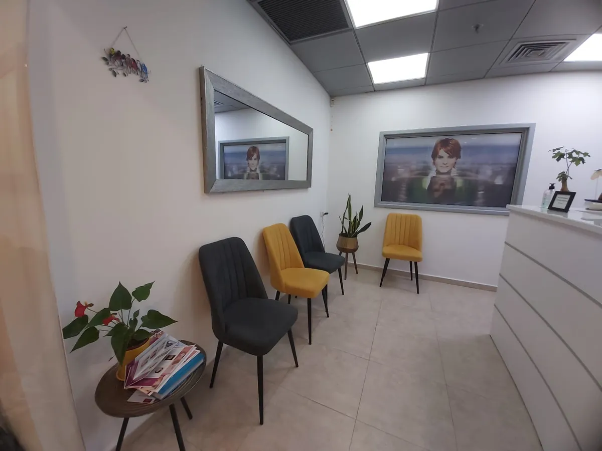 מרפאת השיניים והאסתטיקה של ד״ר סיגל: תמונה 2
