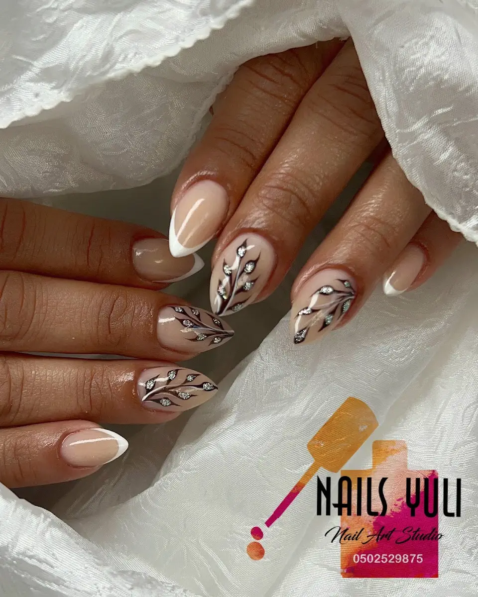 Nails Yuli יוליה בניית ציפורניים מקצועית אשדוד, תמונה 6