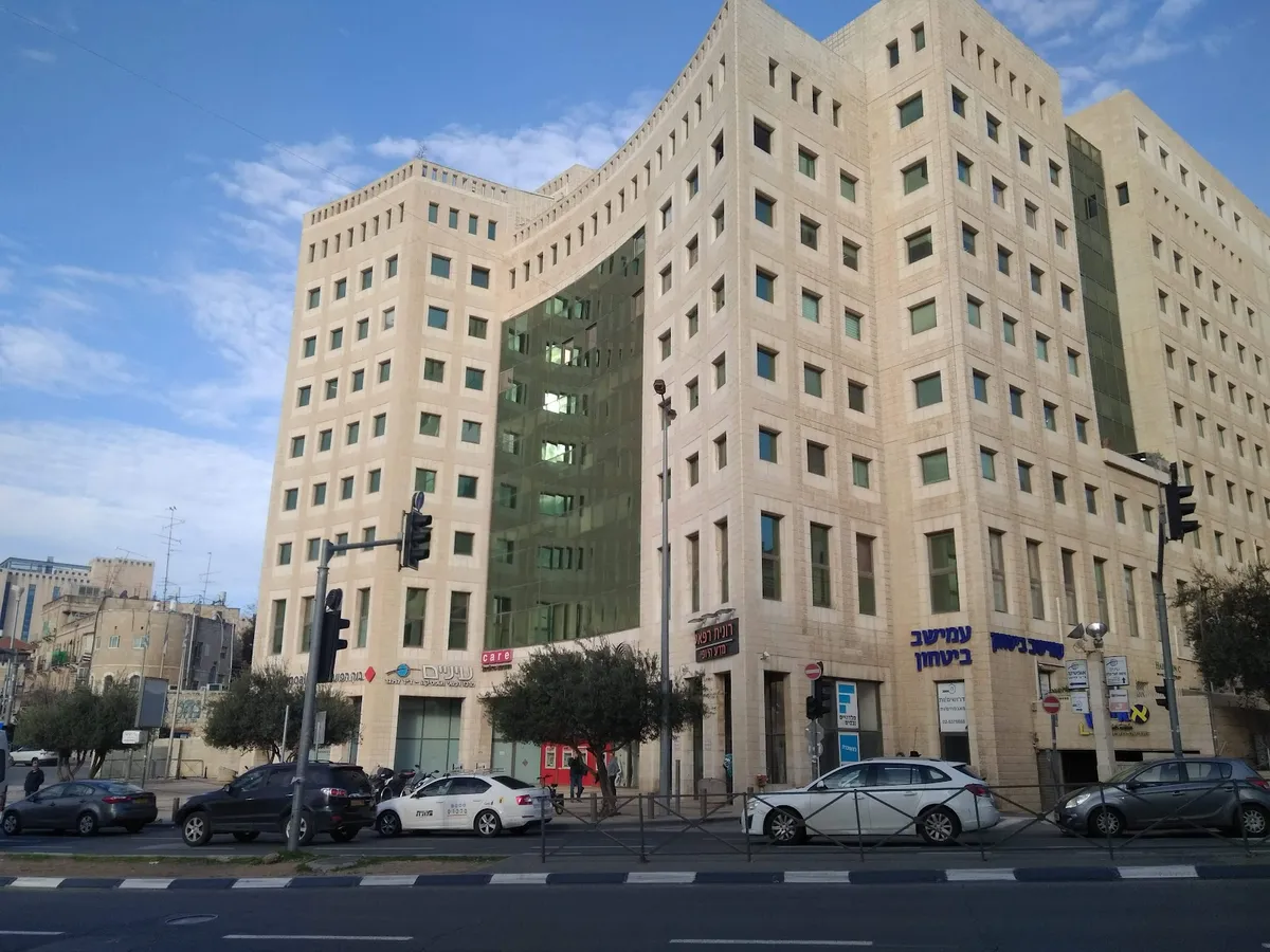 רונית רפאל מדע היופי - תל אביב, תמונה 3