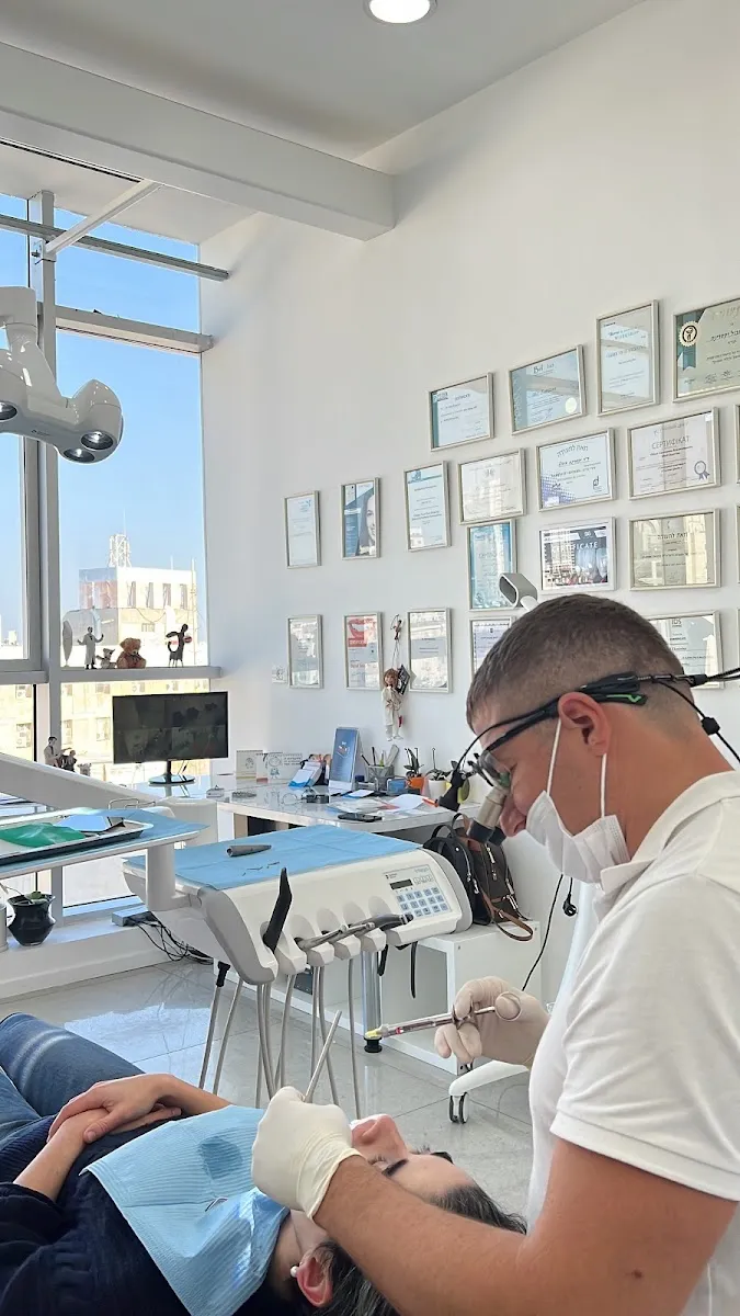 Dr.Sergey Goykhman Dentist רופא שיניים Стоматолог, תמונה 8