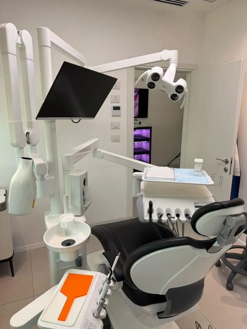 הופה קליניק Opa Clinic רופא שיניים: תמונה 5