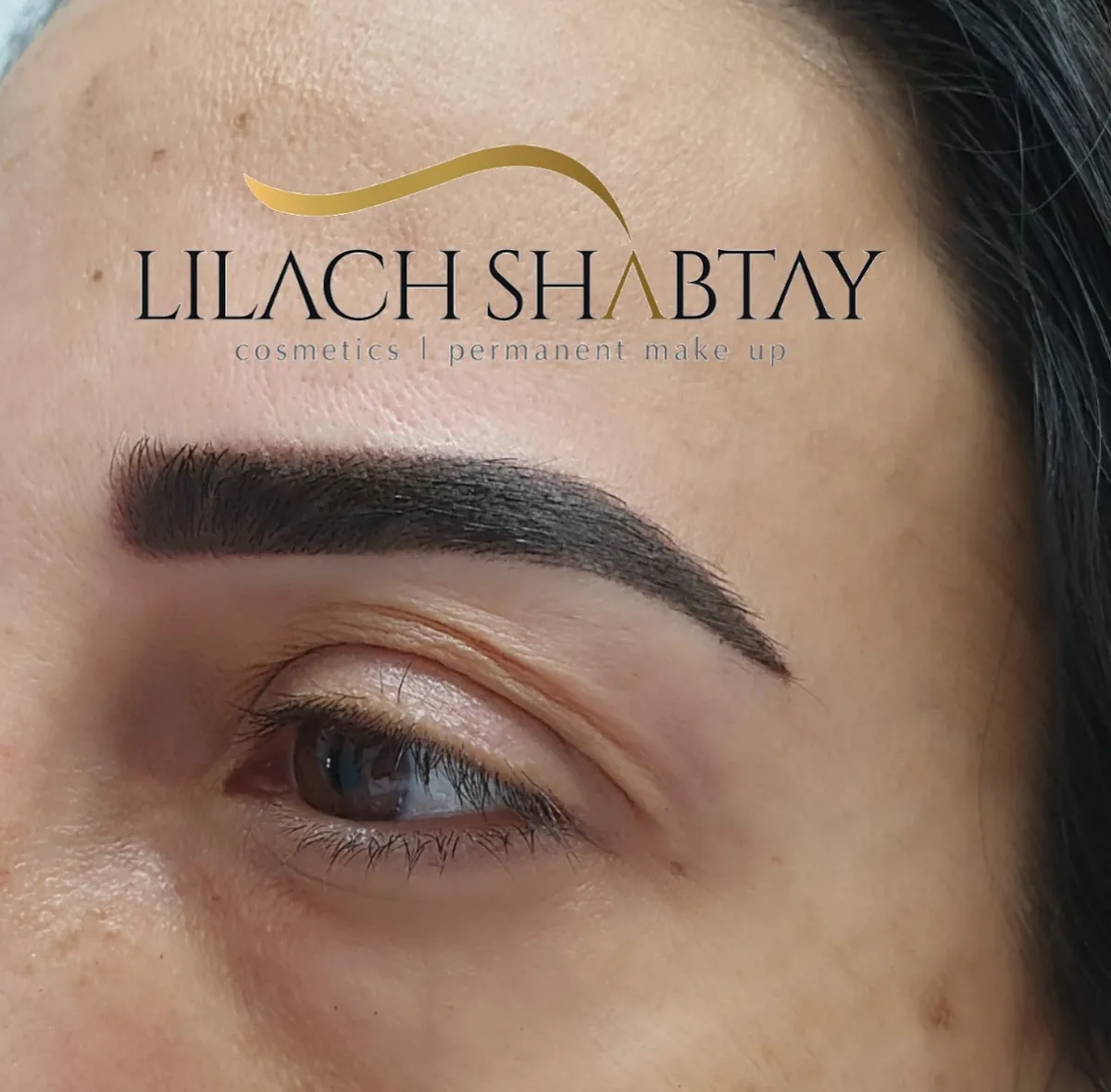 Lilac Saturn cosmetics and eyebrow shaping, תמונה 6