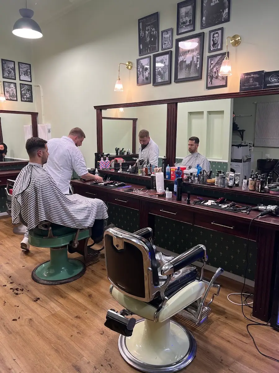 מספרת גברים קלאסית של רינגו Ringo's classic barbershop, תמונה 5